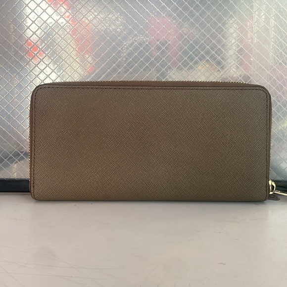 Michael Kors Jet Set Travel Zip-Around Saffiano Leather Wallet- Dark Dune - Picture 4 of 14